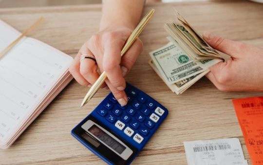 Как вы блокируете поступление денег в свою жизнь.