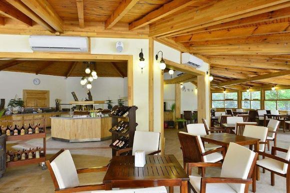 Кафе на территории